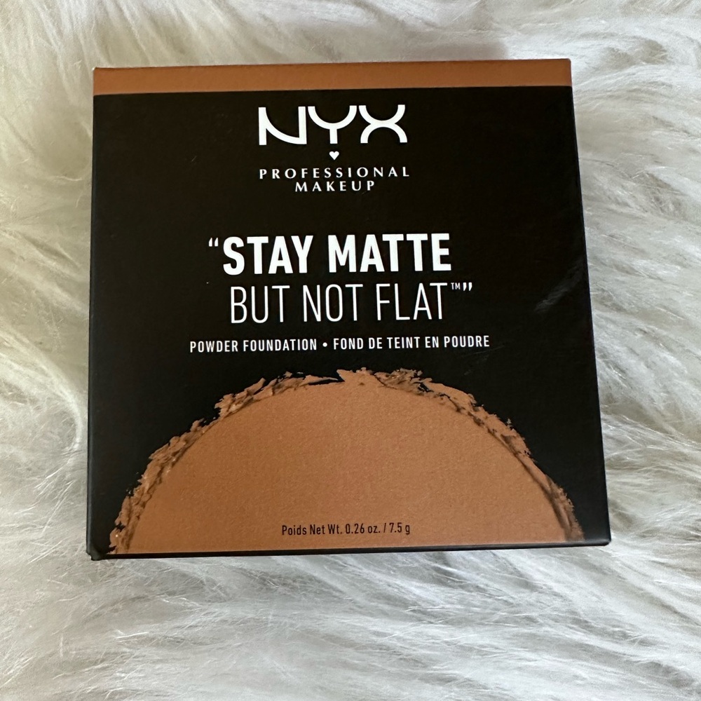 New NYX Stay Matte But Not Flat Powder‎ Foundation